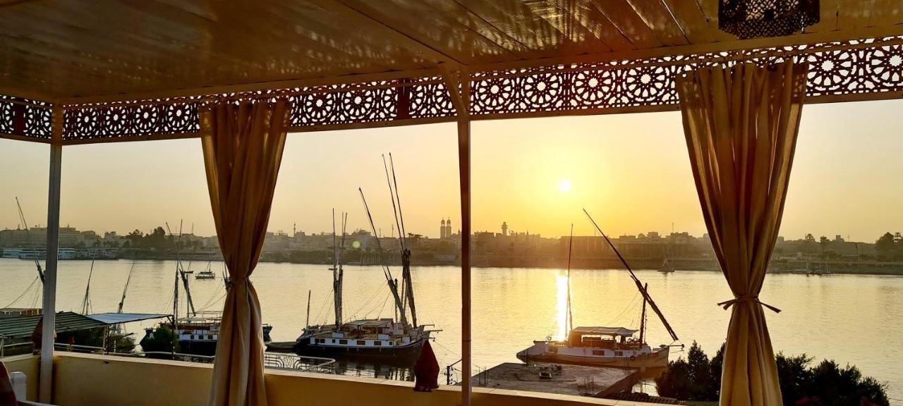 Senmut Luxory Rooms Exterior foto